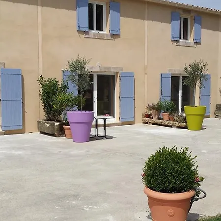 Mas Saint Julien Couette-café Cavaillon