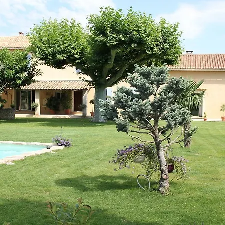 Mas Saint Julien Bed & Breakfast Cavaillon