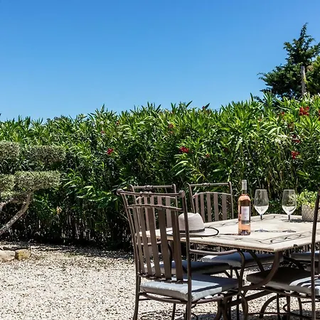Couette-café Mas Saint Julien Cavaillon
